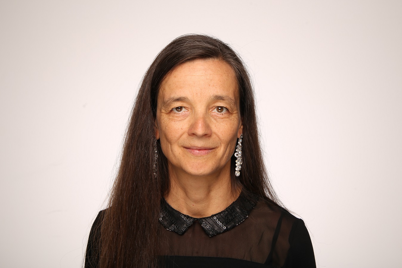 Dr Susanne Rau